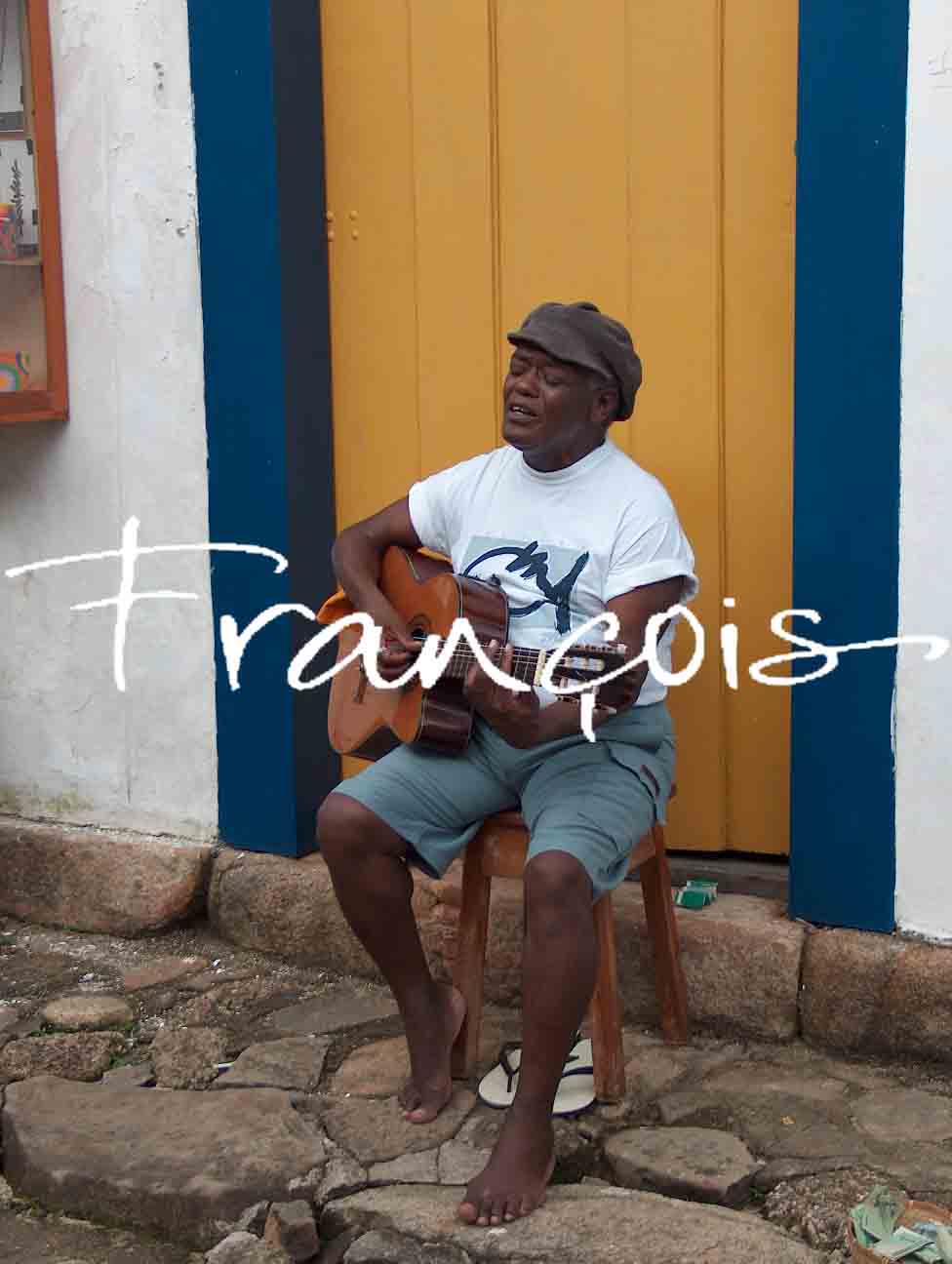 2004 04 11 (40) Chanteur Paraty sm copy.jpg